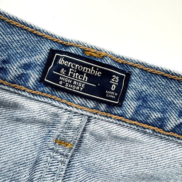 Abercrombie & Fitch Sz 0/25 DISTRESSED HIGH RISE 4" DENIM SHORTS RAW HEM COASTAL - Picture 7 of 14